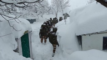 Avalanche in Chamoli, Uttarakhand: Rescue Operations Underway Amid Challenging Conditions